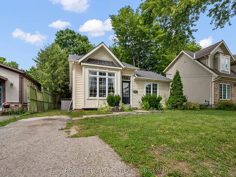 26 Sarah St — Photo 2