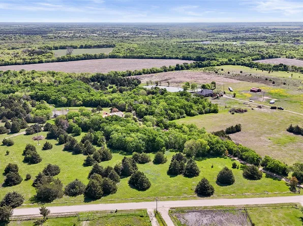 821 Ewing Rd, Ferris, TX 75125