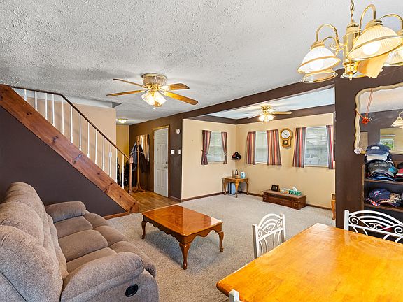 3rd image of 710 Fairview Ave