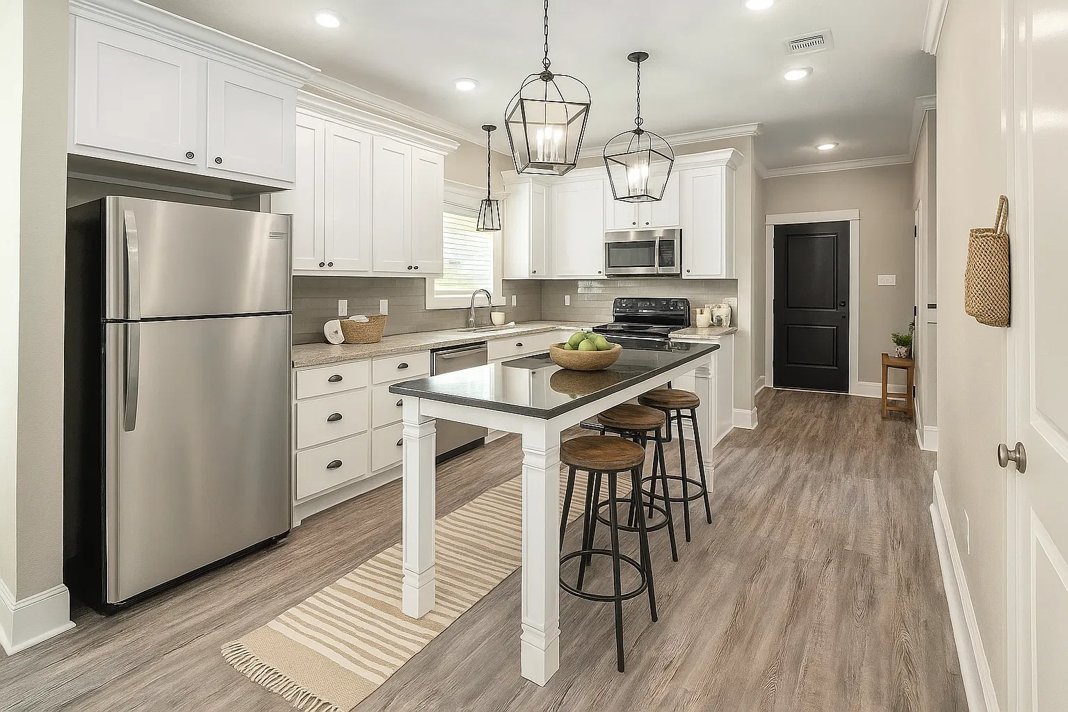 Upscale 4-Bedroom Student Home Near Texas A&M — Photo 2