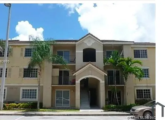 15430 SW 284th St #6207 — Photo 2
