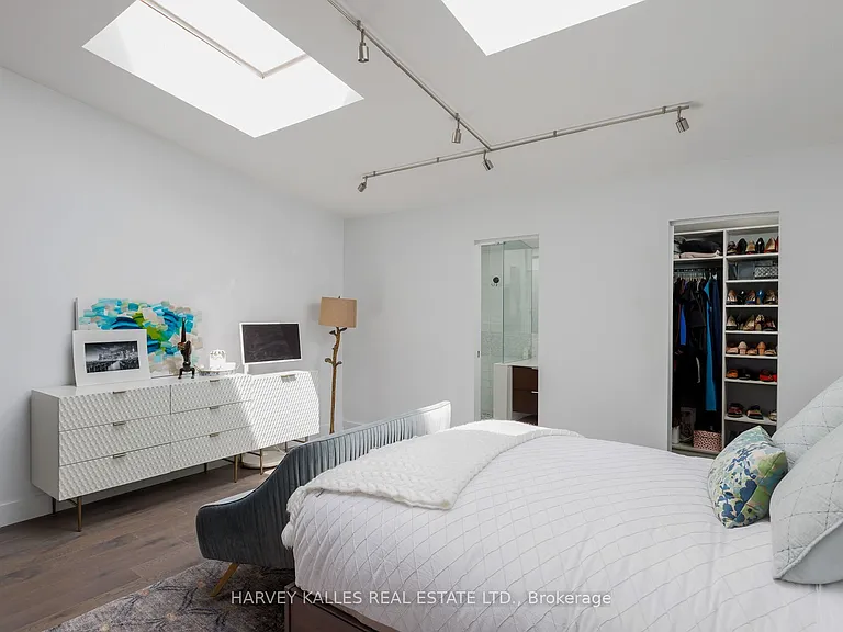 287 Richmond St E #304 — Photo 31