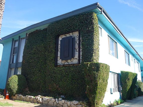 2nd image of 1228 N Beachwood Dr APT 6