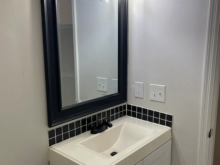 6802 Oakland Dr — Photo 4