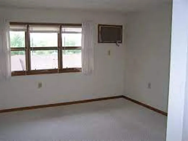 517 & 5233 Mulberry Dr — Photo 9