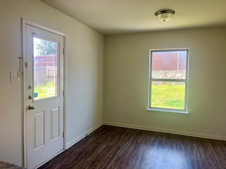 4114 Perch Dr — Photo 7