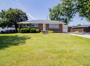 22142 Charing Cross Rd, Chatham Kent, ON N7M5J3