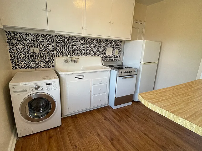 2838 Thornhill Rd — Photo 37