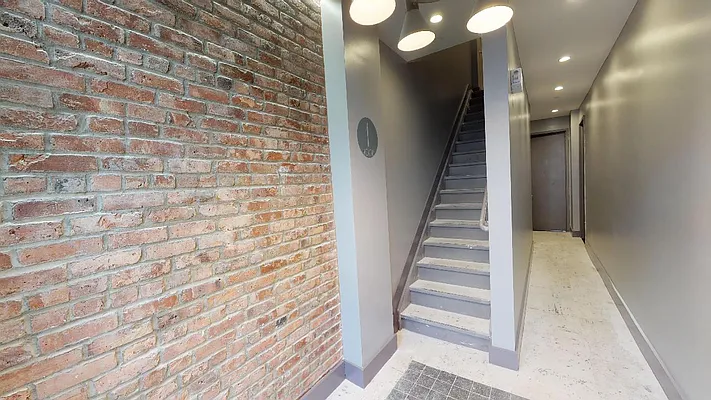 Rented by Zeetex Realty Corp | media 47