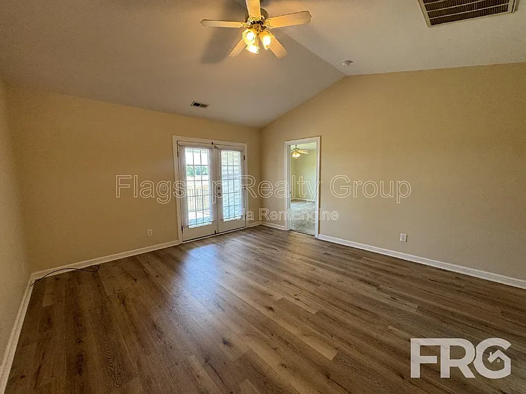 5180 Deveron St #B — Photo 12