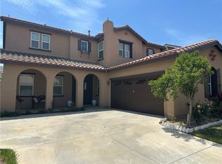 953 Curlew St, Perris, CA 92571