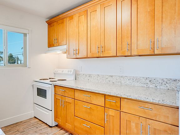 5th image of 660 F St APT 22