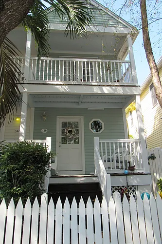 121 Golf Club Dr Photo 1