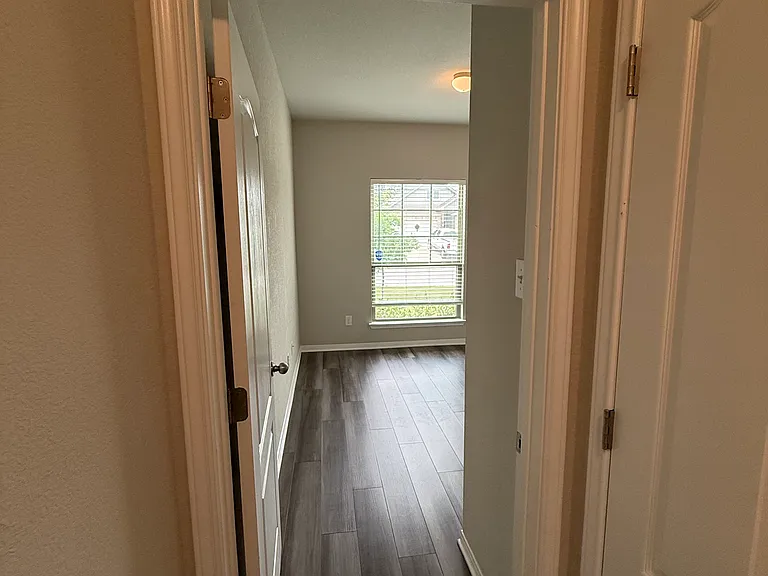 5060 Dickinson Loop — Photo 16