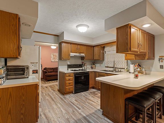 3rd image of 54921 Luan Dr