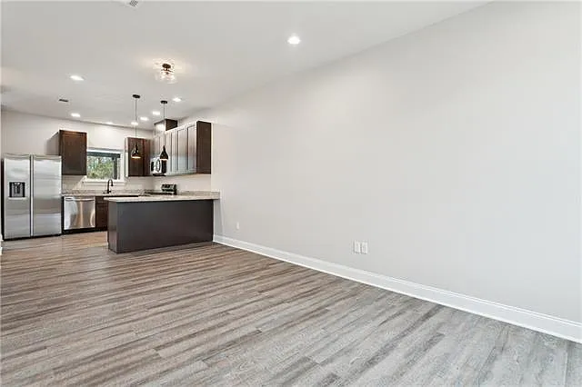 100 Cypress Crossings Dr — Photo 4