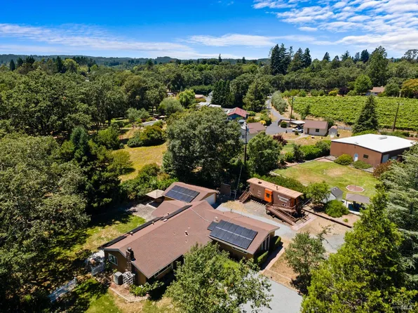 8191 Appian Way, Sebastopol, CA 95472