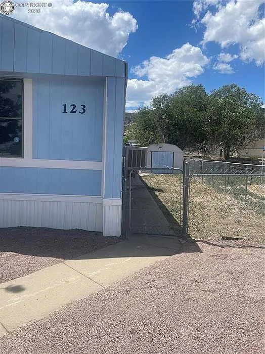2 bed, 798 sqft, $1,300 — Photo 3