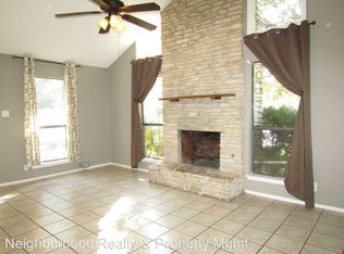 2100 Lamplight Village Cir, Austin, TX 78727