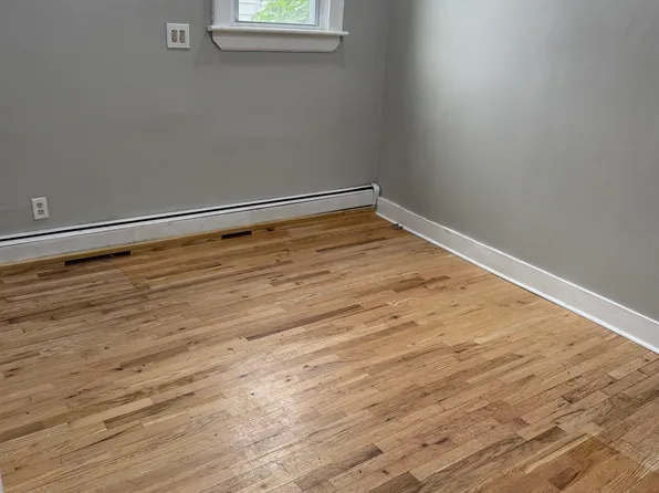 69 Jewett Avenue image 3 of 12