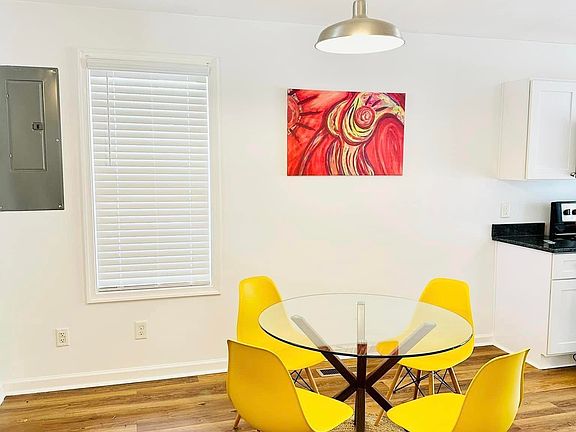 5th image of 326 10th St NW #2