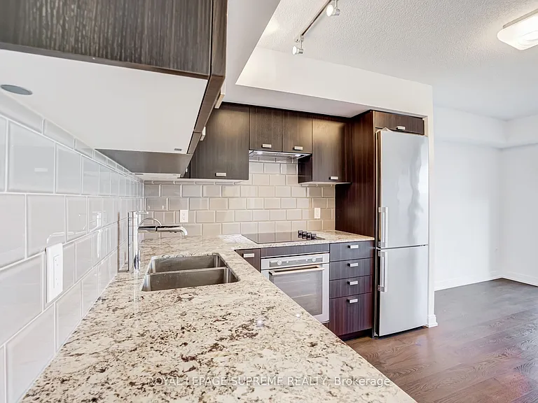 275 Village Green Sq #1920 — Photo 22