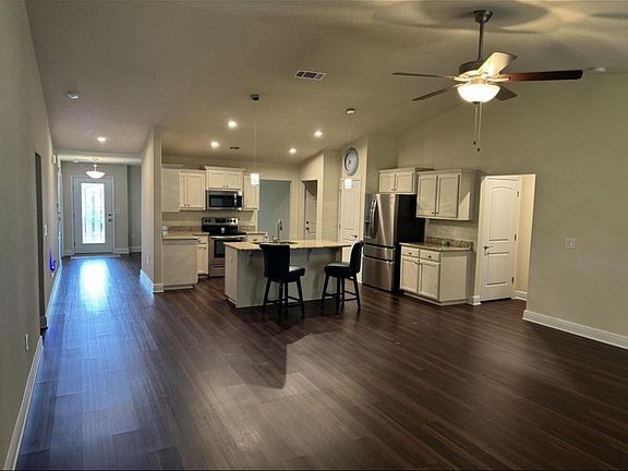 5th image of 2014 Broad St