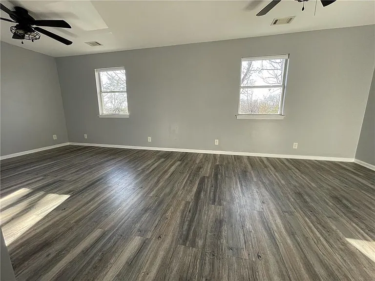 3492 Point View Cir — Photo 55