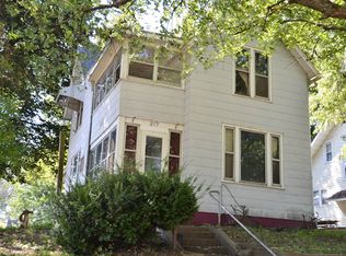 217 19th Pl, Clinton, IA 52732