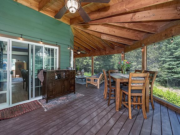 2nd image of 2075 Lion Mountain Loop Rd