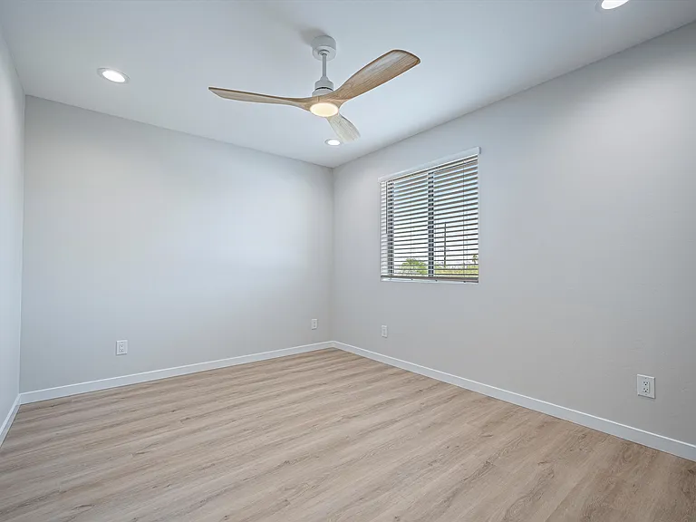 739 N Queen Ave #2 — Photo 17