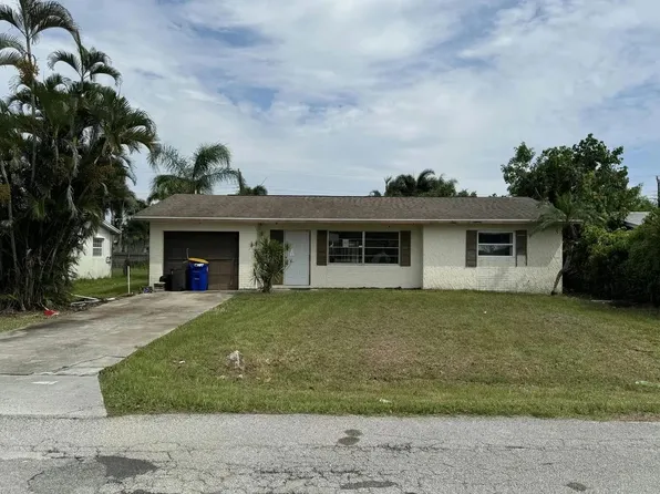 2427 SE Harrison St, Stuart, FL 34997