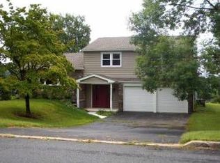 4463 S View Ln, Doylestown, PA 18902