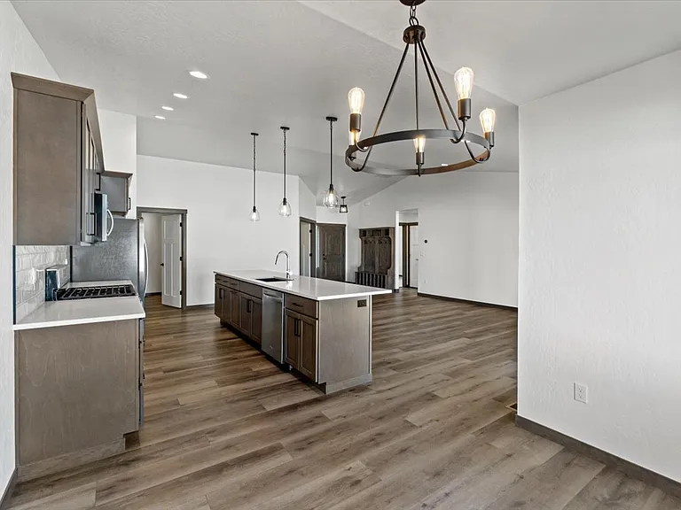 316 W Grange Ave — Photo 13