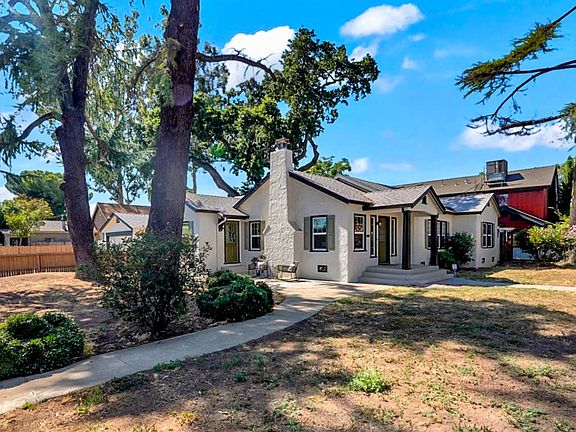 2nd image of 131 Loma Vista Way