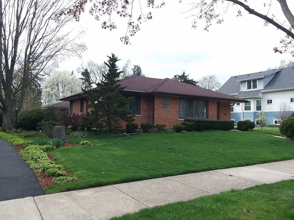 1st image of 442 N Evergreen Ave