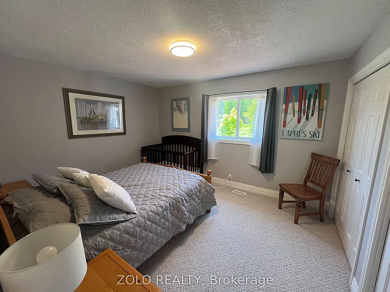 112 Carmichael Cres — Photo 13