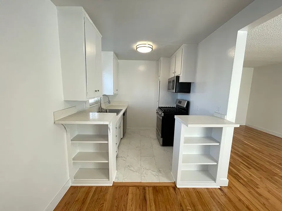 1412 W. 17th St