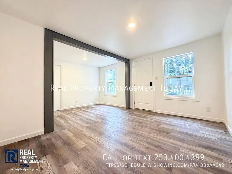 7503 156th St E — Photo 4