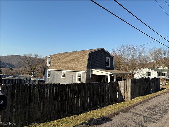 5th image of 711 N 9th Ave