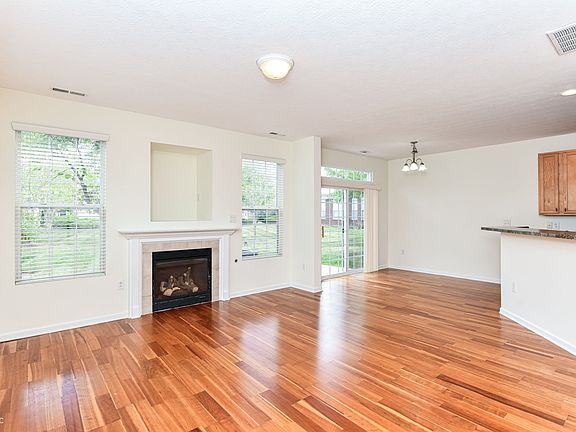 4th image of 4012 Weston Pointe Dr