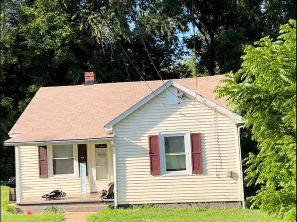 154 Atwood St, Appomattox, VA 24522