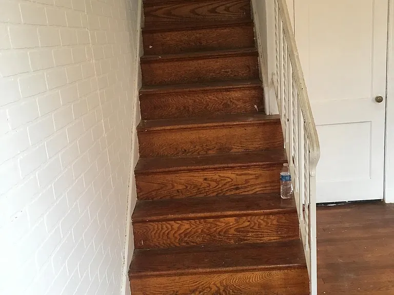 5030 S Dakota Ave NE — Photo 8