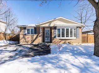 34 Finsbury Dr, Brampton, ON L6T 3P9