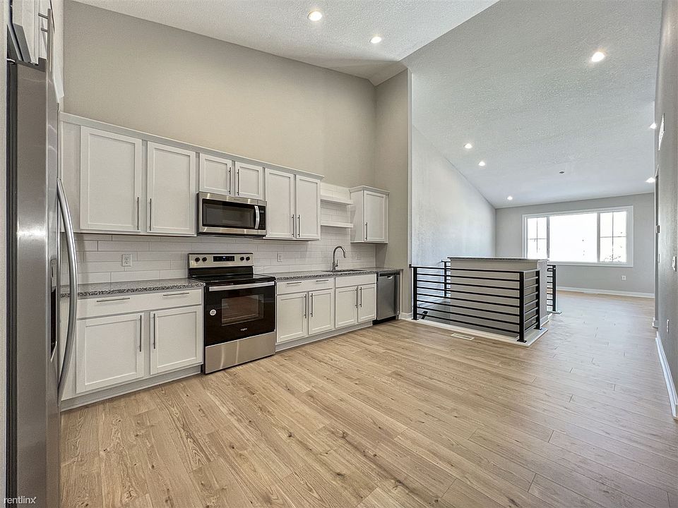 KENTWOOD - Kitchen