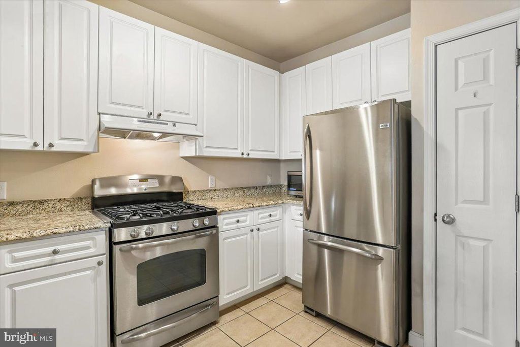 501 Hungerford Dr APT 105, Rockville, MD - More
