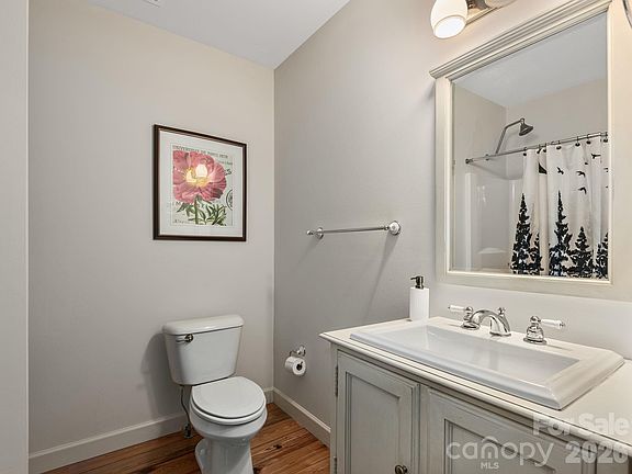 18th image of 420 Chimney Rock Dr