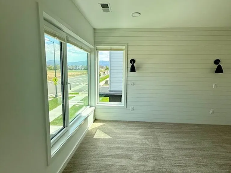 2957 S 27th Ave — Photo 32