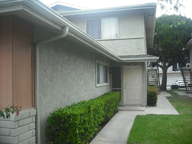 2622 Yardarm Ave — Photo 1