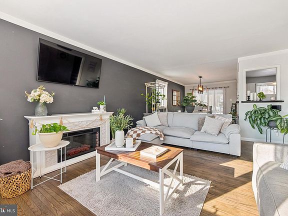 4th image of 205 Avon Rd